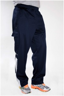 Jogginghose von Plusman mit vielen Taschen.