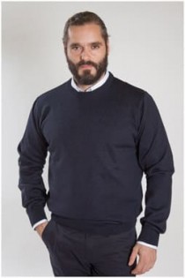 Rundhals-Pullover in Langgröße aus Wolle / Acryl.