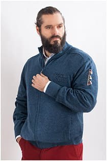 Jacke von Kitaro mit Badges - extra lang.
