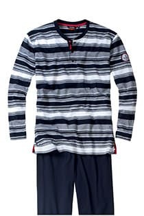 Langer gestreifter Pyjama von Ceceba.
