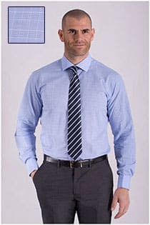Extra langes, kariertes Dresshemd von Plus Man.