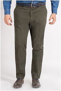 5-Pocket-Stretchhose aus Baumwolle von Plus Man.
