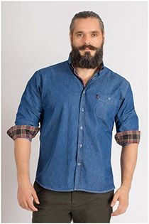 Extra langes Denim Langarm-Oberhemd von Plus Man.