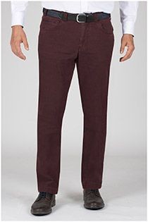 Freizeithose mit Gürtel von Luigi Morini.
